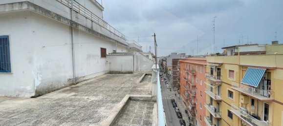 1 Schlafzimmer Penthouse in Bari, Italy, Nr. 22052 22