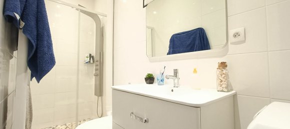 11-salle Bâtiment à Tours, France No. 92772 3