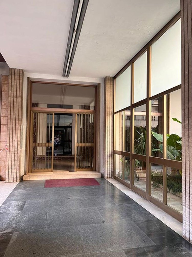 2 rooms Apartment in Rome, Italy No. 16976