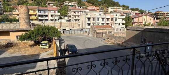 5 bedrooms Apartment in Barcellona Pozzo di Gotto, Italy No. 322536 33