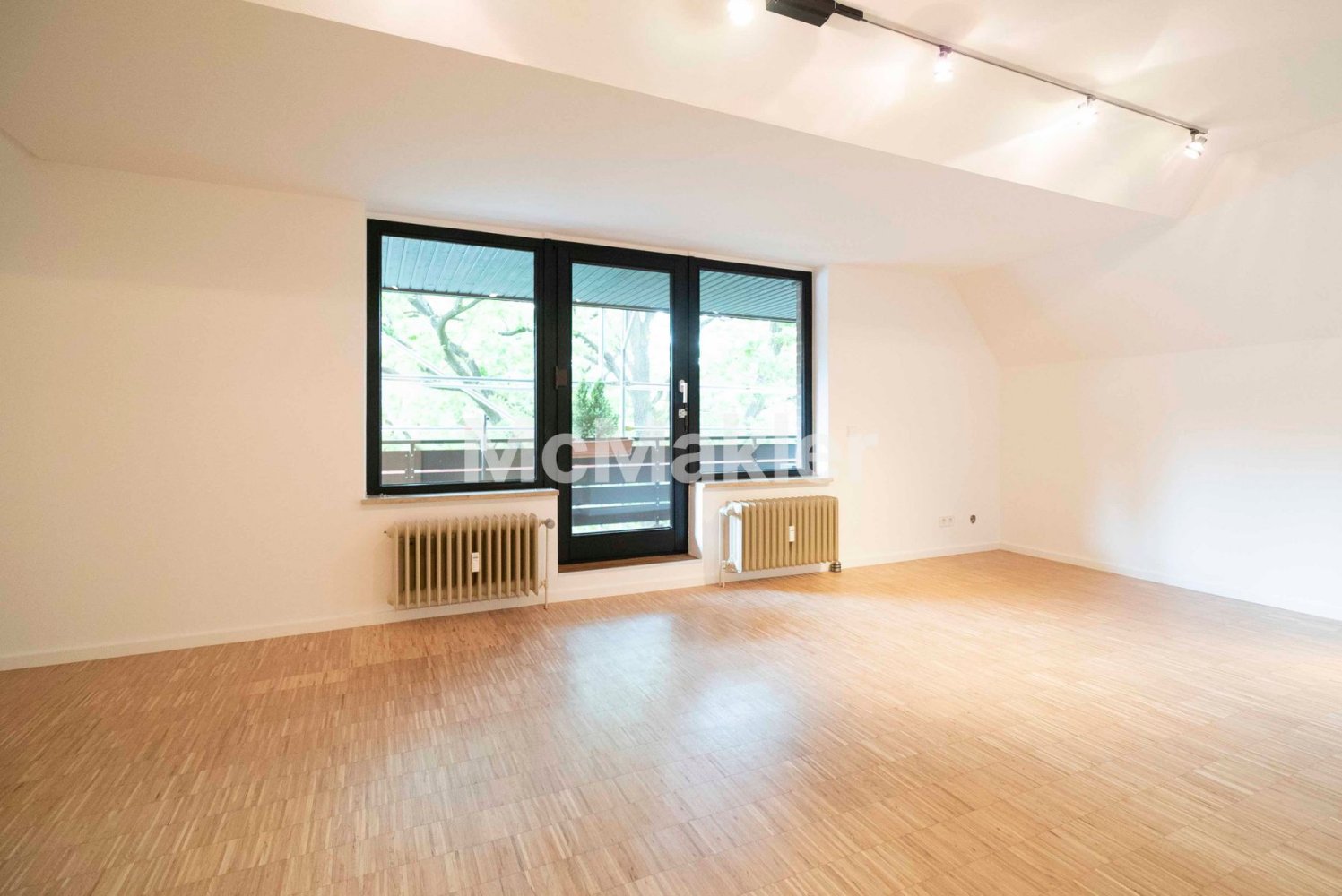 3 Schlafzimmer Doppelhaus in Wandsbek, Germany, Nr. 66610