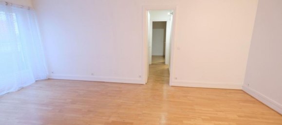 2 chambres Appartement à Paris, France No. 166627 5