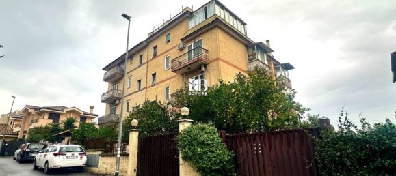 3 rooms Penthouse in Rome, Italy No. 32587 12