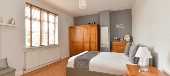 3 bedrooms House in Walthamstow, United Kingdom No. 4007 6
