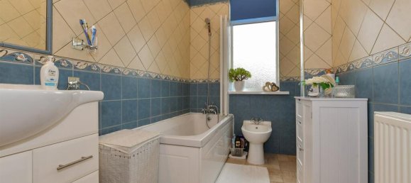 3 bedrooms House in Walthamstow, United Kingdom No. 4007 8