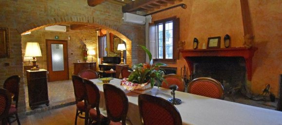 15 bedrooms House in Ferrara, Italy No. 374873 12