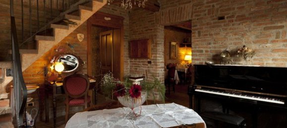 15 bedrooms House in Ferrara, Italy No. 374873 13