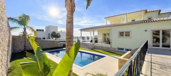 4 bedrooms Villa in Albufeira, Portugal No. 125547 2