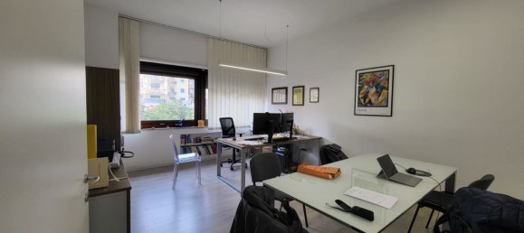 4-Zimmer Wohnung in Palermo, Italy, Nr. 46073 6