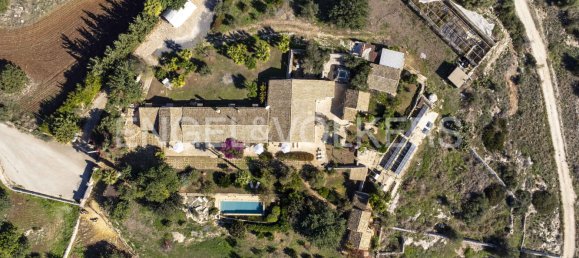 6 bedrooms House in Modica, Italy No. 131948 40