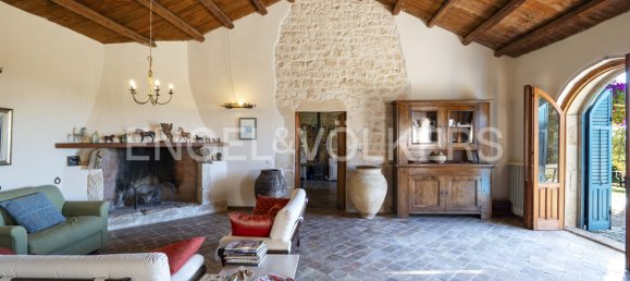 6 bedrooms House in Modica, Italy No. 131948 6