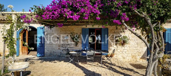 6 bedrooms House in Modica, Italy No. 131948 19