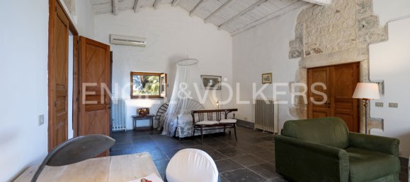 6 bedrooms House in Modica, Italy No. 131948 12