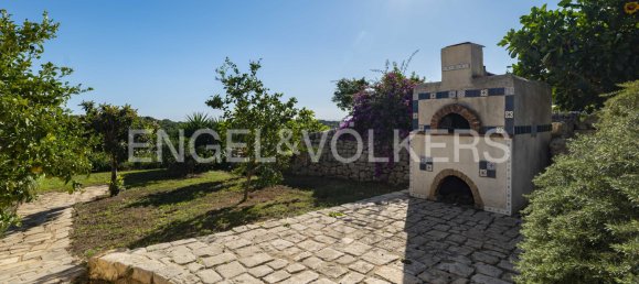 6 bedrooms House in Modica, Italy No. 131948 27