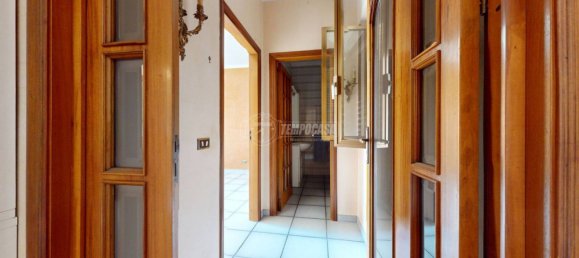 Квартира с 2 спальнями в Бари, Италия № 90071 13