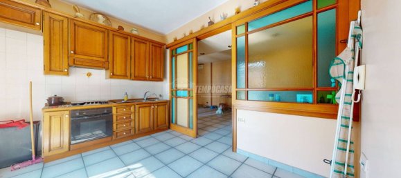 Квартира с 2 спальнями в Бари, Италия № 90071 6