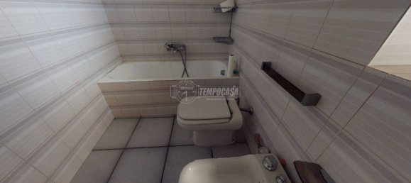 Квартира с 2 спальнями в Бари, Италия № 90071 19