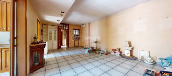 Квартира с 2 спальнями в Бари, Италия № 90071 3