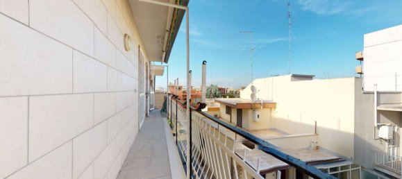 Квартира с 2 спальнями в Бари, Италия № 90071 7