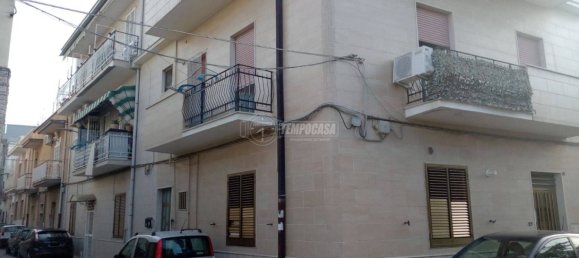 Квартира с 2 спальнями в Бари, Италия № 90071 24