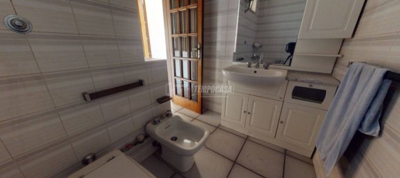 Квартира с 2 спальнями в Бари, Италия № 90071 20