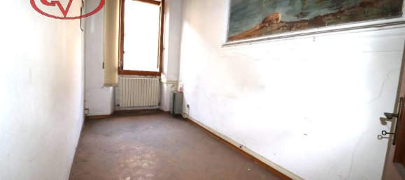 5 rooms Apartment in Montevarchi, Italy No. 224578 18