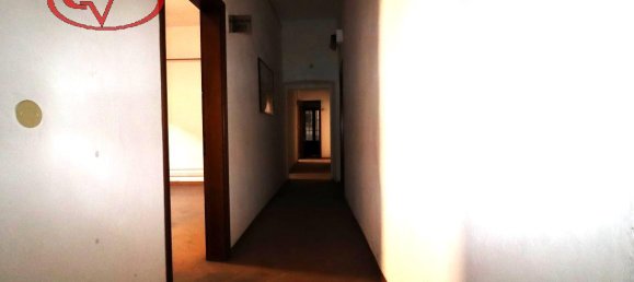 5 rooms Apartment in Montevarchi, Italy No. 224578 12