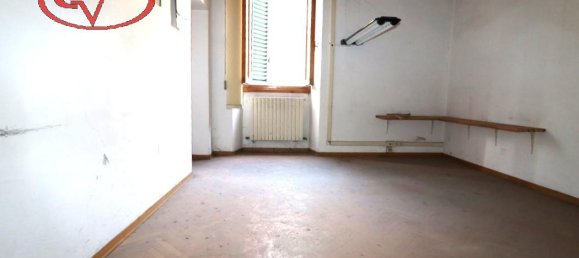 5 rooms Apartment in Montevarchi, Italy No. 224578 15