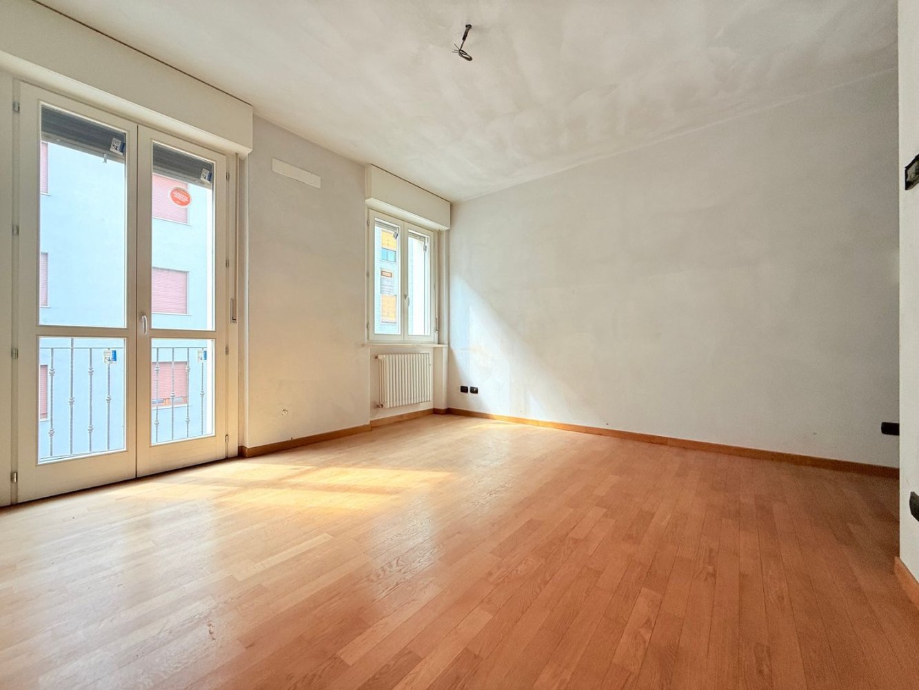 4 rooms Apartment in Tortona, Italy No. 274060