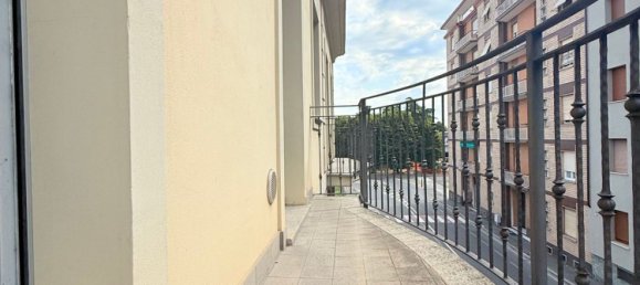 4 rooms Apartment in Tortona, Italy No. 274060 10