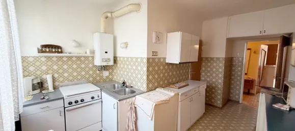 2-salle Appartement à Brigittenau, Austria No. 156796 8