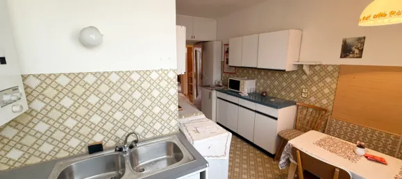 2-salle Appartement à Brigittenau, Austria No. 156796 9