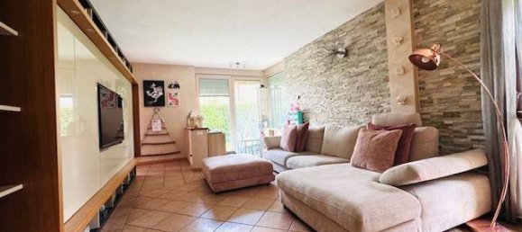 3 bedrooms Villa in Villa Guardia, Italy No. 273601 9