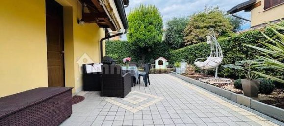 3 bedrooms Villa in Villa Guardia, Italy No. 273601 5
