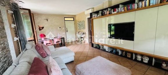 3 bedrooms Villa in Villa Guardia, Italy No. 273601 10