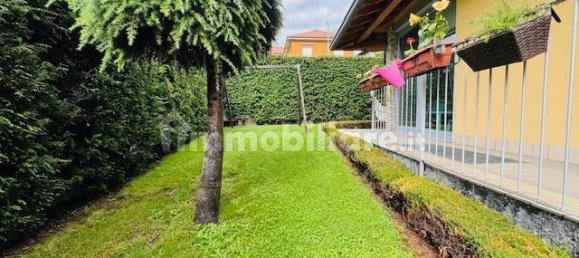 3 bedrooms Villa in Villa Guardia, Italy No. 273601 6