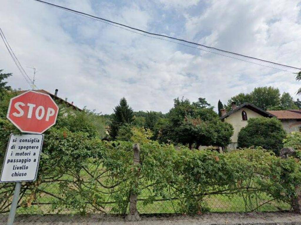 6 bedrooms Apartment in Cocquio-Trevisago, Italy No. 283530