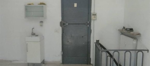 2 rooms Commercial property in Cinisello Balsamo, Italy No. 92697 13