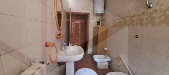 7-salle Appartement à Vico del Gargano, Italy No. 24164 12