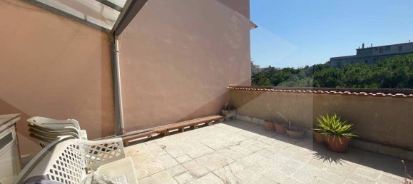 7-salle Appartement à Vico del Gargano, Italy No. 24164 17