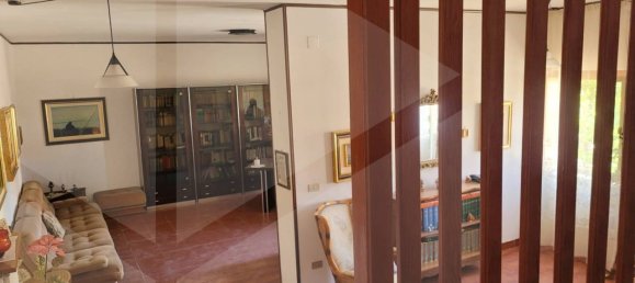 7-salle Appartement à Vico del Gargano, Italy No. 24164 3