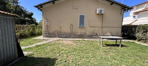 2 bedrooms Villa in Forte dei Marmi, Italy No. 371617 3