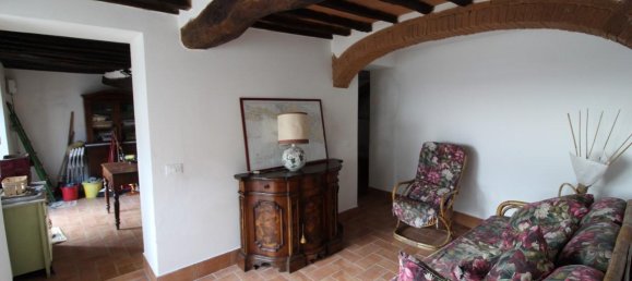 Вилла с 6 комнатами в Лоро Чуффенна, Италия № 234115 4