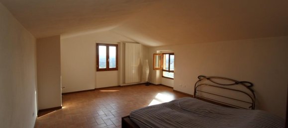 Вилла с 6 комнатами в Лоро Чуффенна, Италия № 234115 27