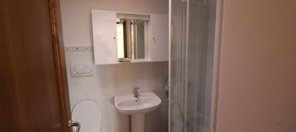 Вилла с 6 комнатами в Лоро Чуффенна, Италия № 234115 29