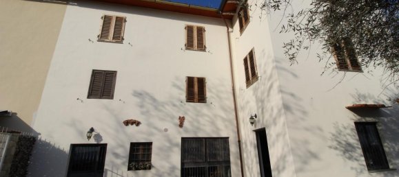 Вилла с 6 комнатами в Лоро Чуффенна, Италия № 234115 31