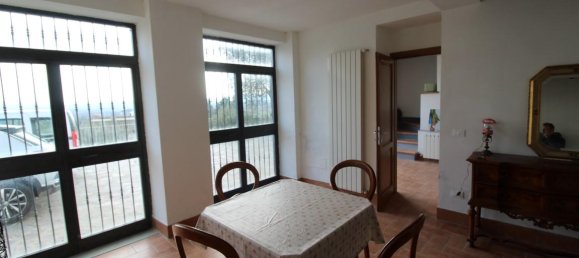 Вилла с 6 комнатами в Лоро Чуффенна, Италия № 234115 12