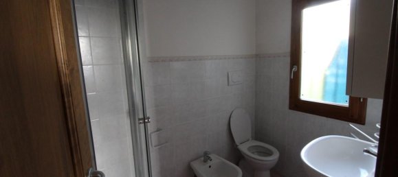 Вилла с 6 комнатами в Лоро Чуффенна, Италия № 234115 20