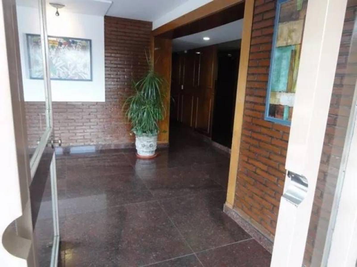 Studio in Bermudez, Argentina No. 6469