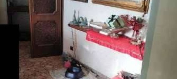 3 bedrooms Apartment in Cardano al Campo, Italy No. 258894 6